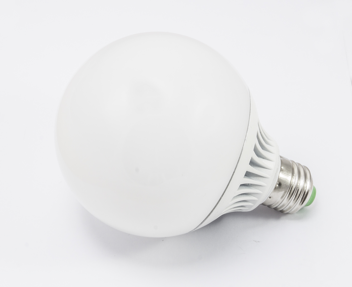 Lampade a globo prezzo: noleggio lampada acqua globo media di ... Lampadario led sospensione basso prezzo