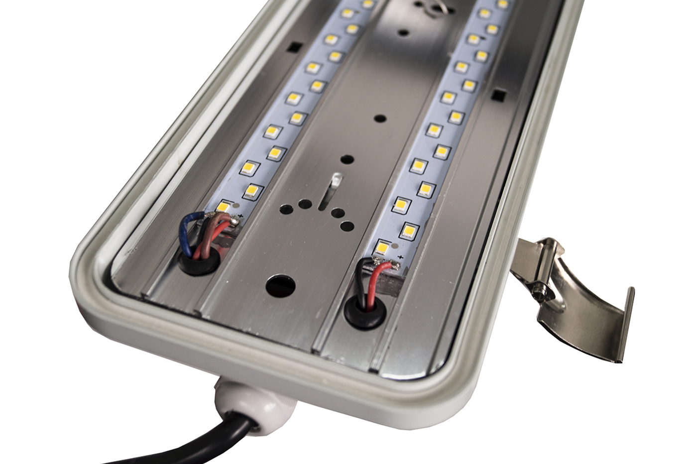 Plafoniere Per Garage : Bes plafoniere beselettronica plafoniera led solar